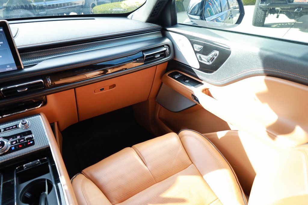 Used 2020 Lincoln Aviator Black Label image 21