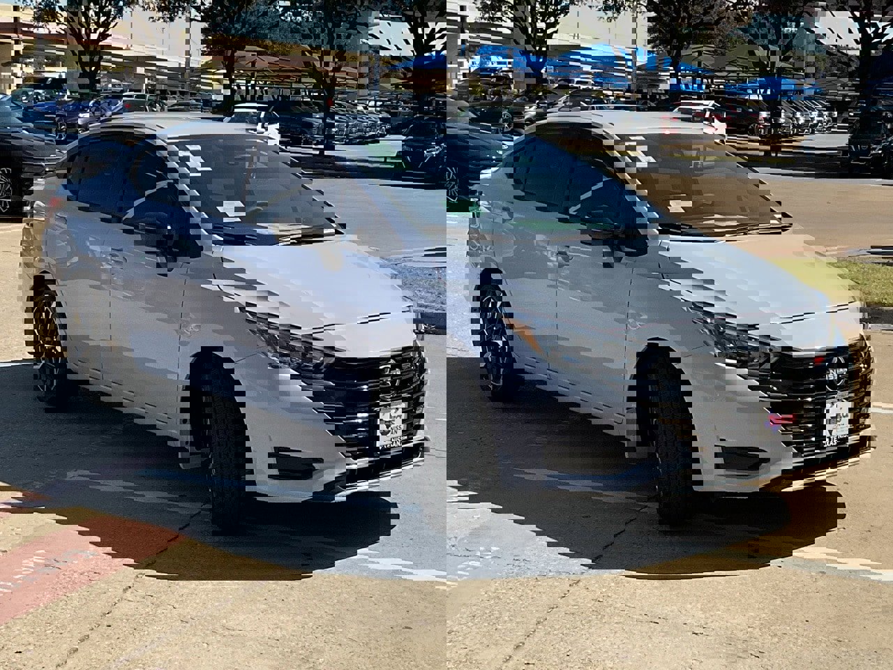 New 2025 Nissan Versa SR w/ Trunk Package image 4