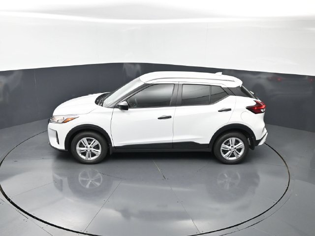 Certified 2025 Nissan Kicks Play S FWD image 25