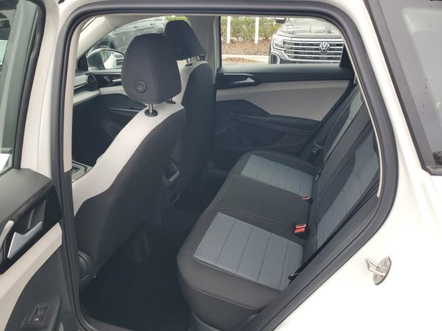 New 2026 Volkswagen Taos S image 9