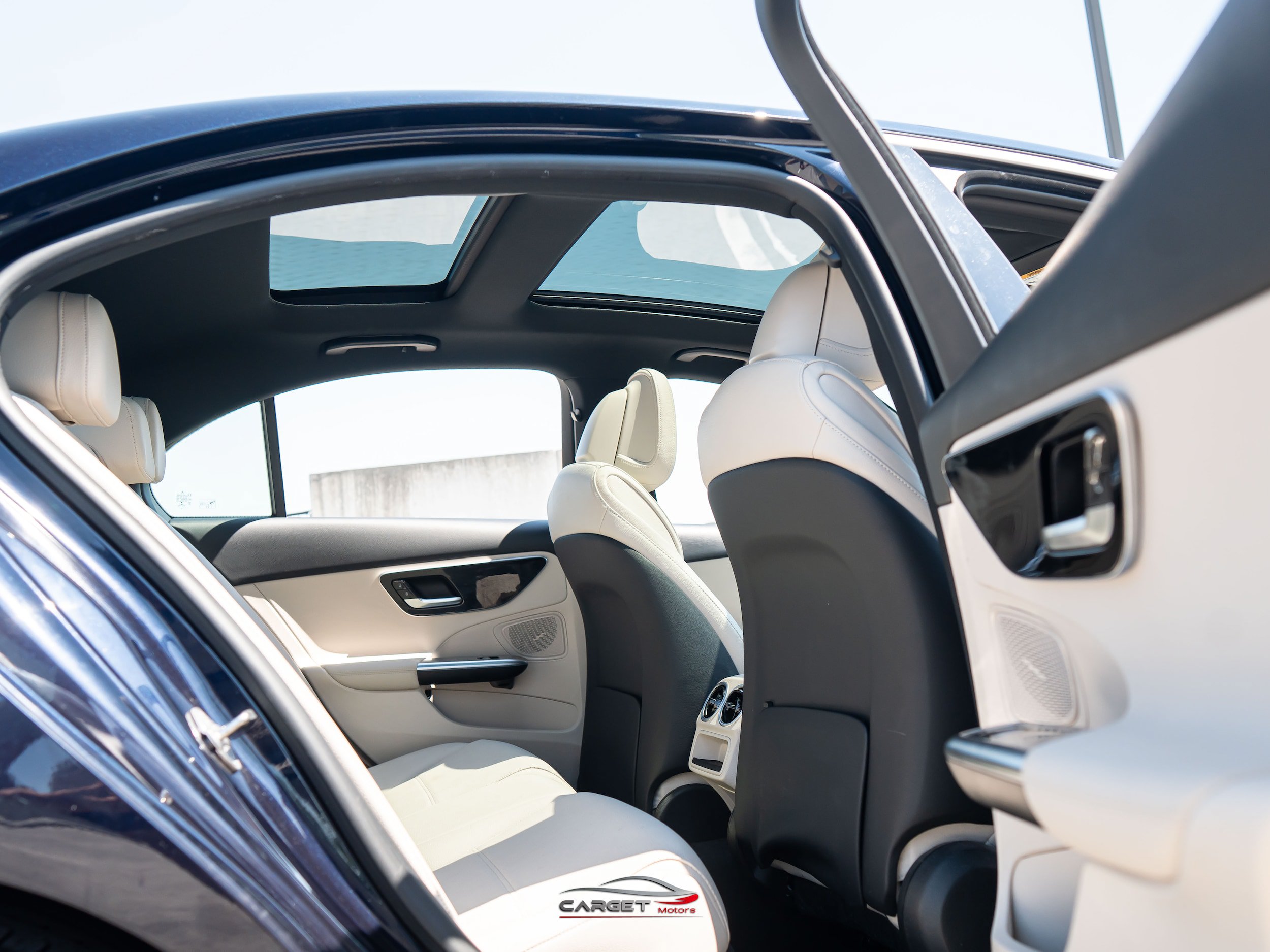 Used 2022 Mercedes-Benz C 300 4MATIC Sedan w/ Exclusive Trim Package image 19