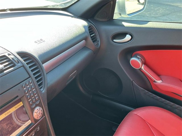 Used 2011 Mercedes-Benz SLK 300 image 13