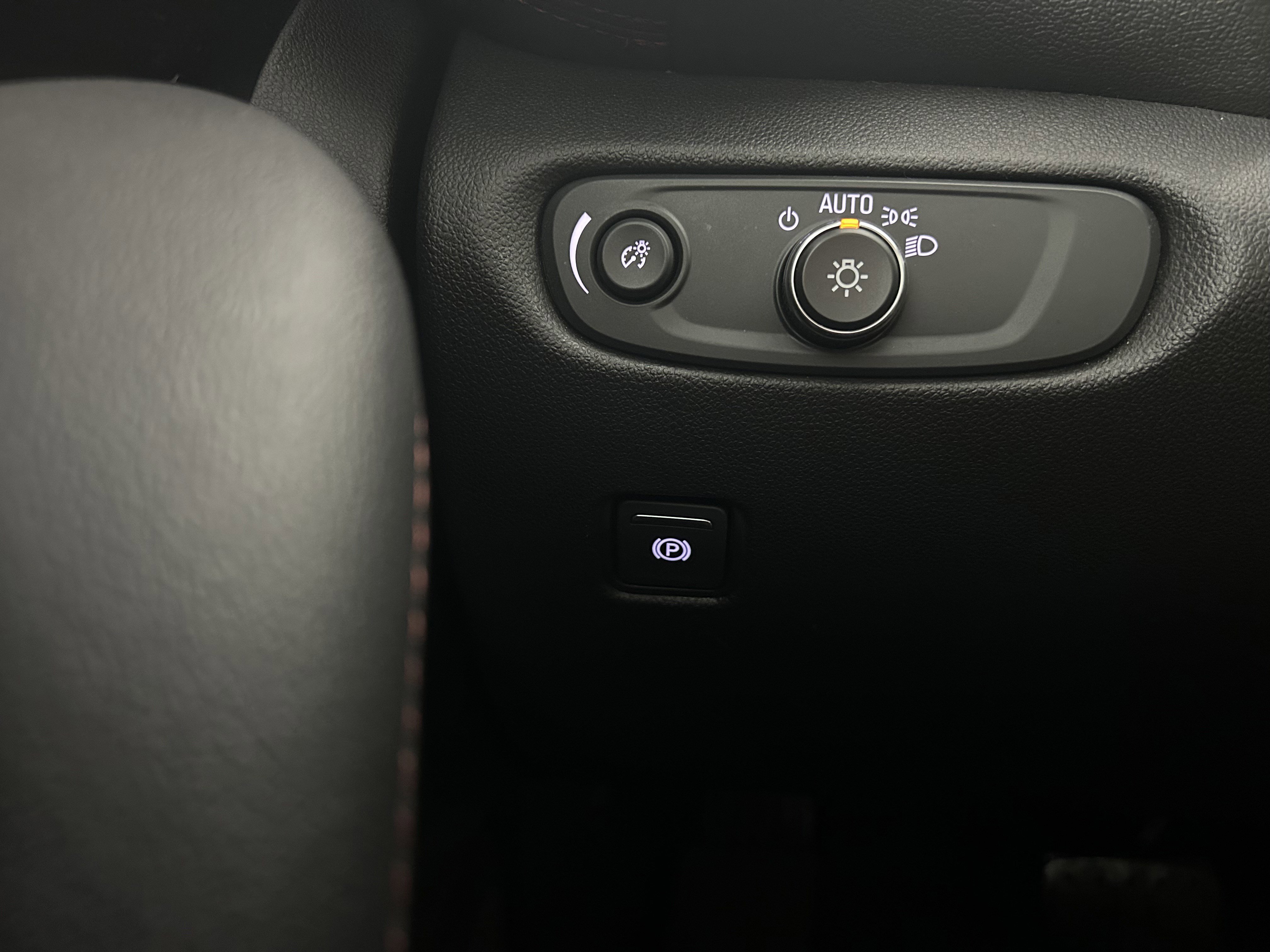 Used 2019 Chevrolet Blazer RS image 17