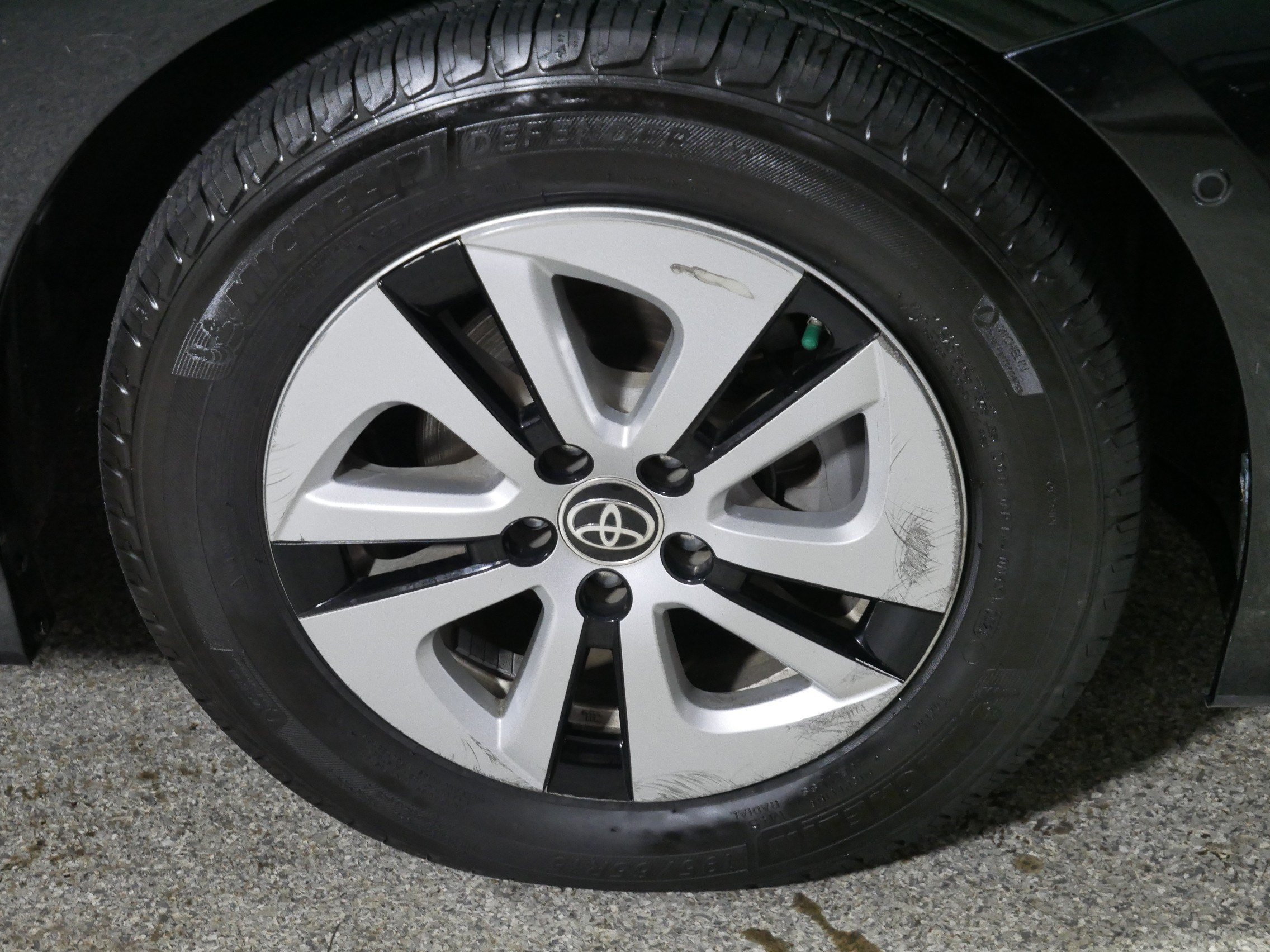 Used 2017 Toyota Prius Four w/ Protection Package FWD image 15