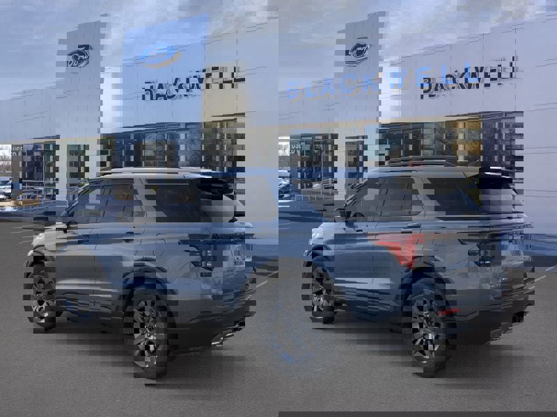 New 2026 Ford Explorer Active image 4