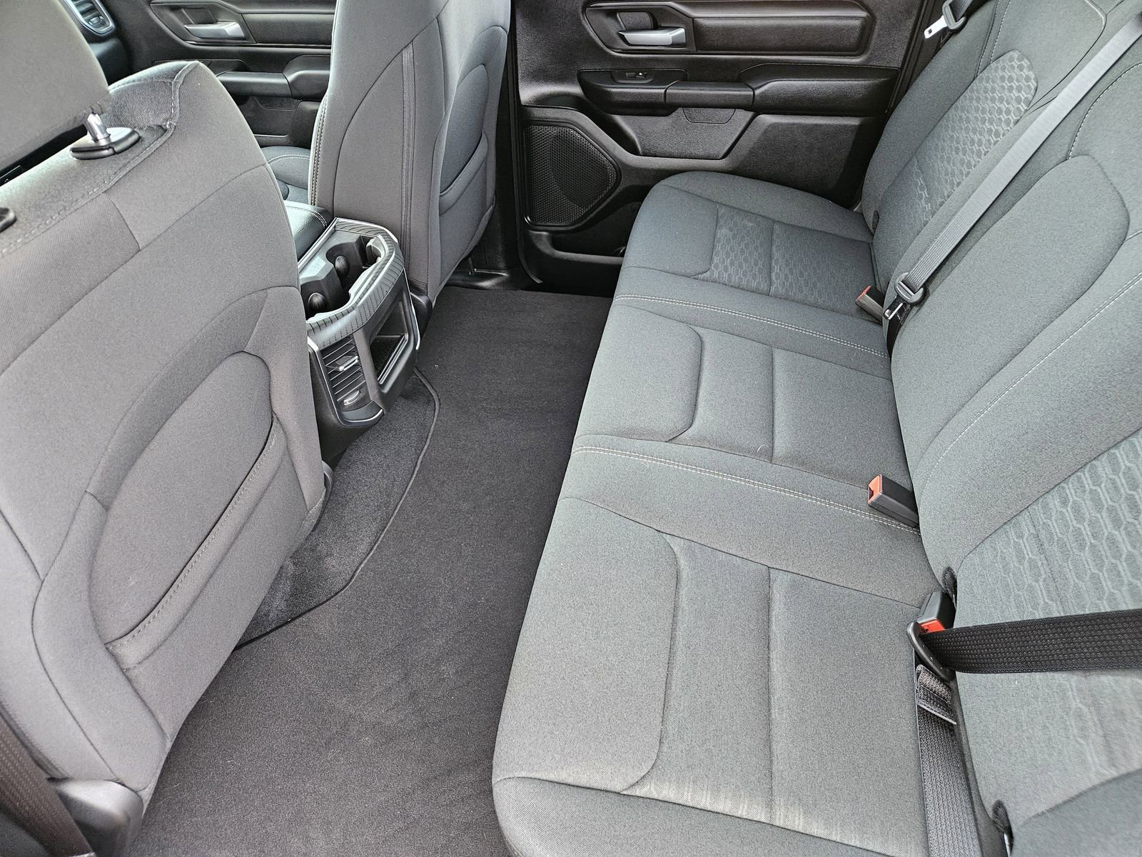 Used 2026 RAM 1500 Express AWD/4WD image 32