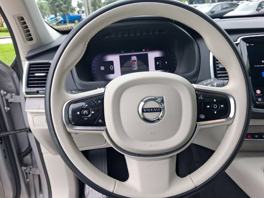 Used 2024 Volvo XC90 B5 Plus w/ Protection Package Premier AWD/4WD image 17
