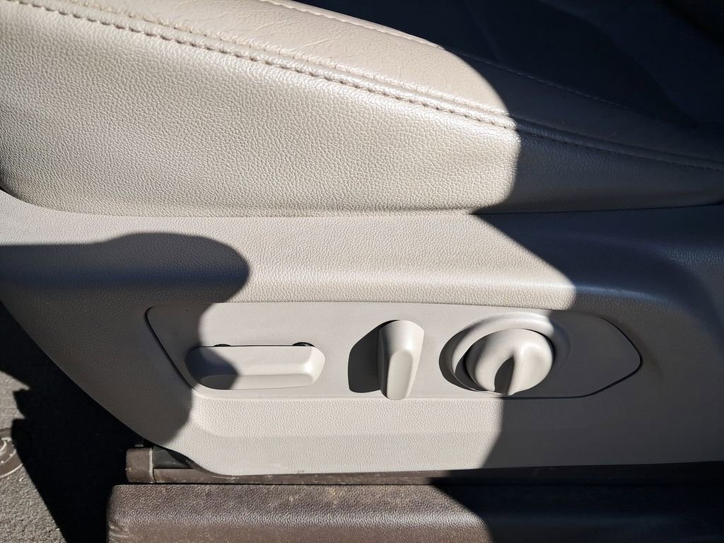 Used 2019 GMC Sierra 1500 SLT w/ SLT Premium Plus Package image 6