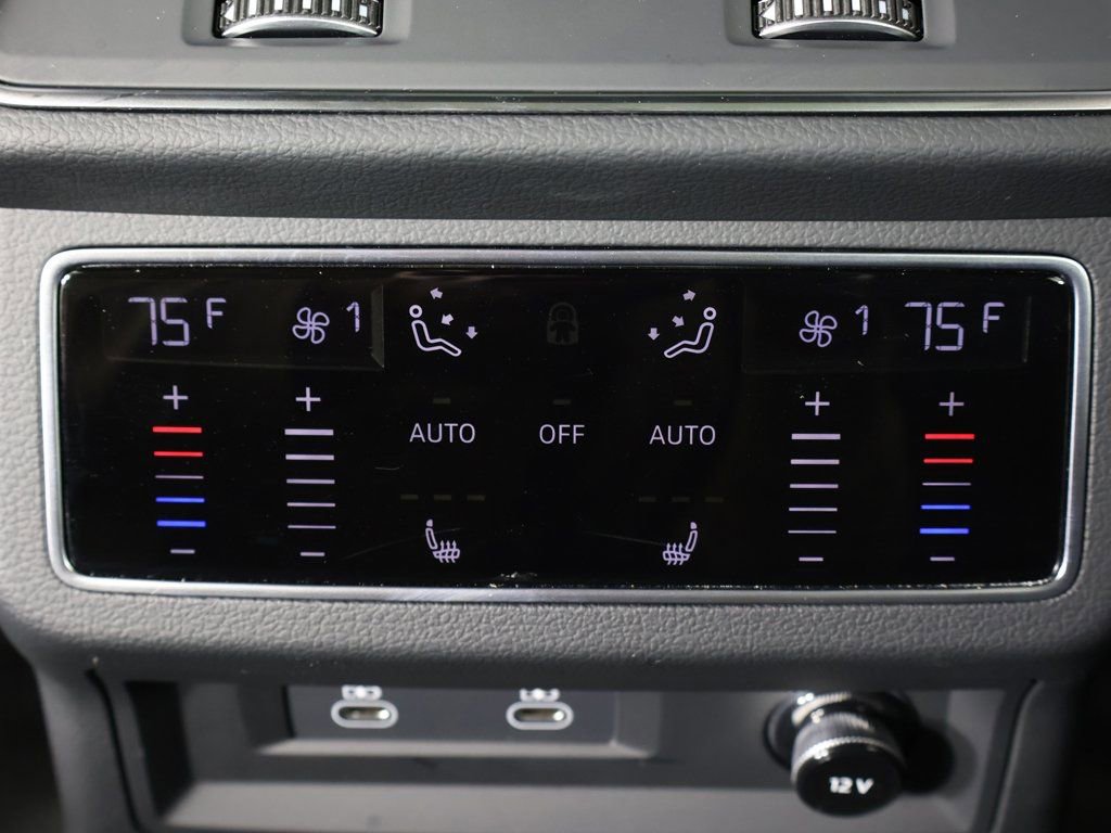 Used 2025 Audi RS 6 performance image 58