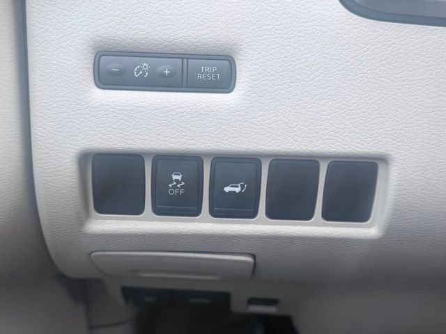 Used 2015 Nissan Murano SL w/ SL Technology Package FWD image 12