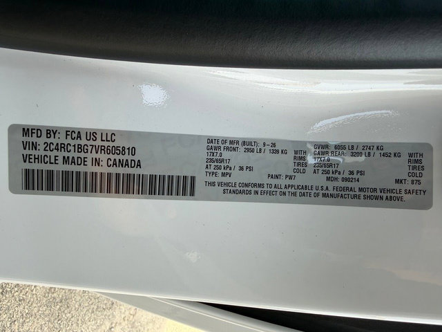 New 2027 Chrysler Pacifica Select FWD image 17