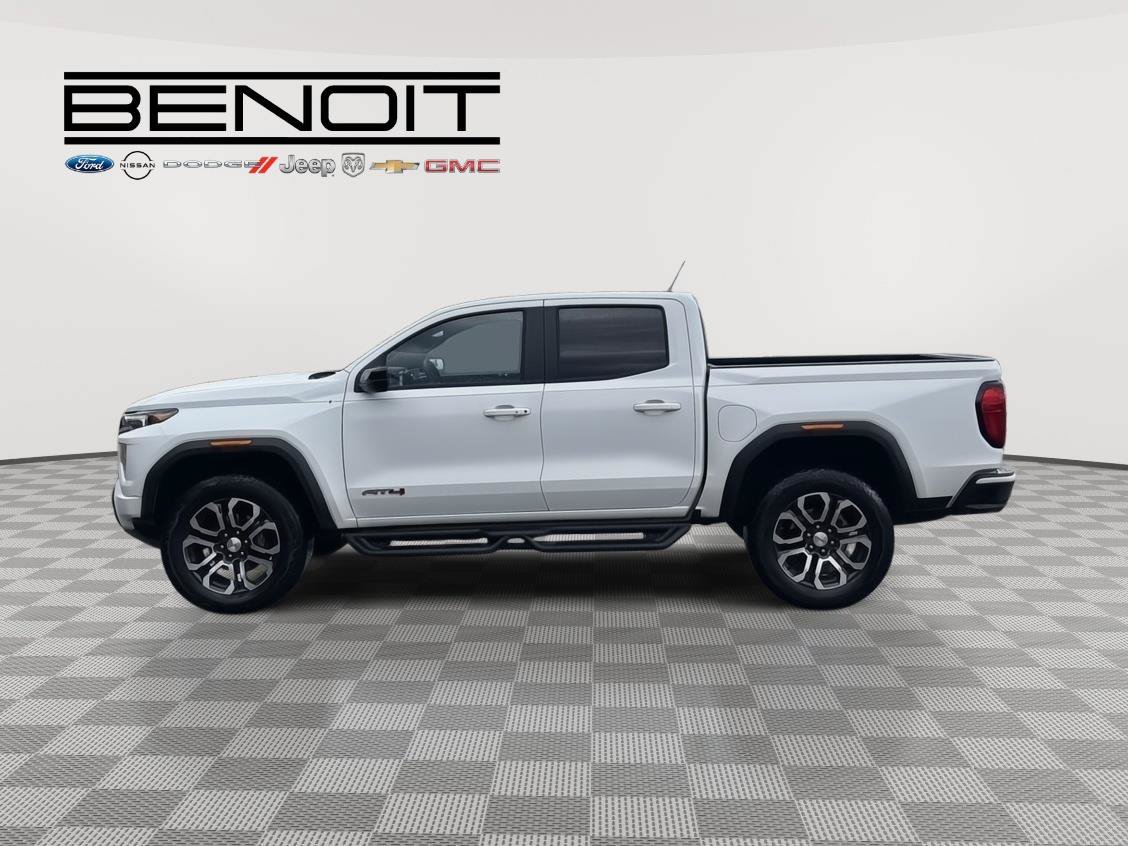 Used 2024 GMC Canyon AT4 w/ AT4 Premium Package AWD/4WD image 8