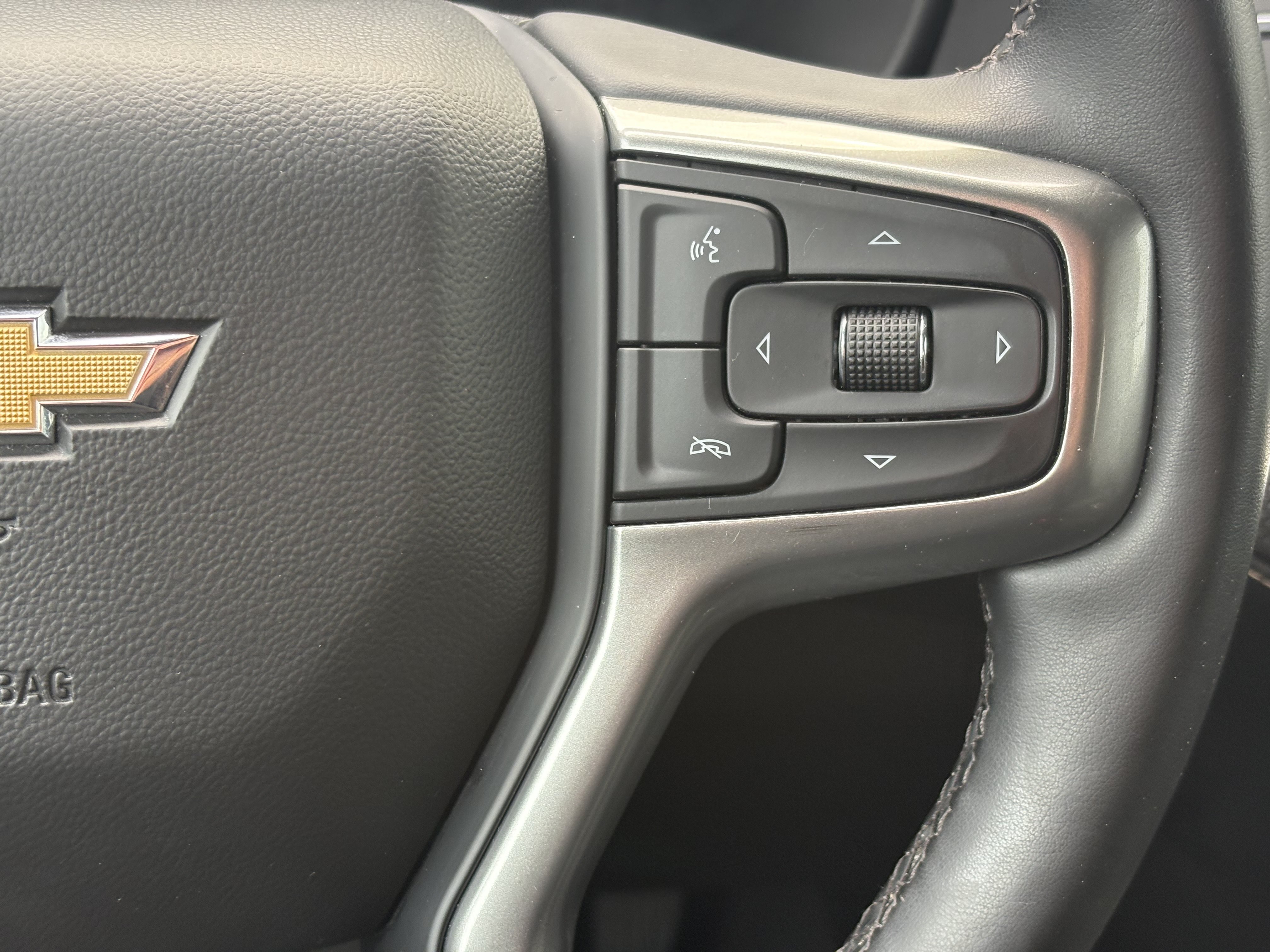 Used 2023 Chevrolet Tahoe Premier w/ Premium Package AWD/4WD image 20
