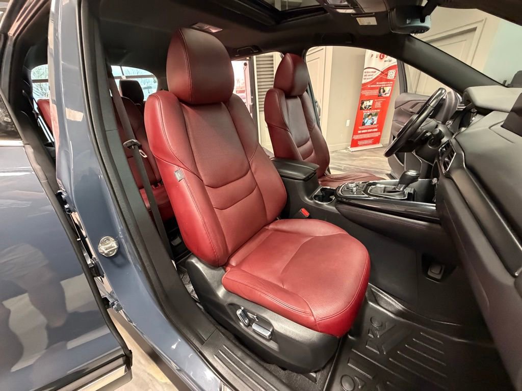 Used 2022 MAZDA CX-9 Carbon Edition image 4