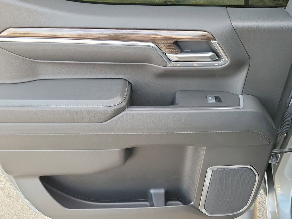 Used 2023 Chevrolet Silverado 1500 LT Trail Boss w/ Protection Package image 11