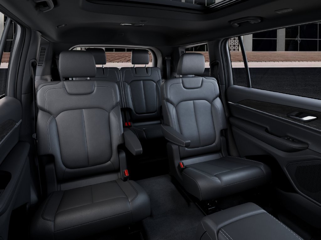 New 2025 Jeep Grand Cherokee L Limited w/ Black Appearance Package RWD image 15