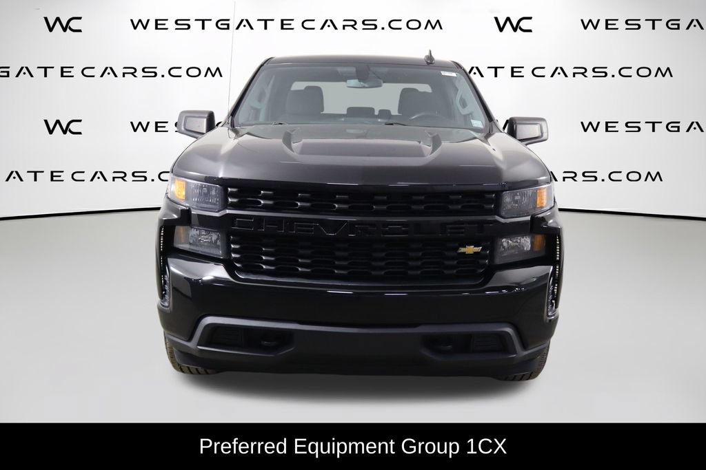 Used 2020 Chevrolet Silverado 1500 Custom w/ Custom Value Package AWD/4WD image 2