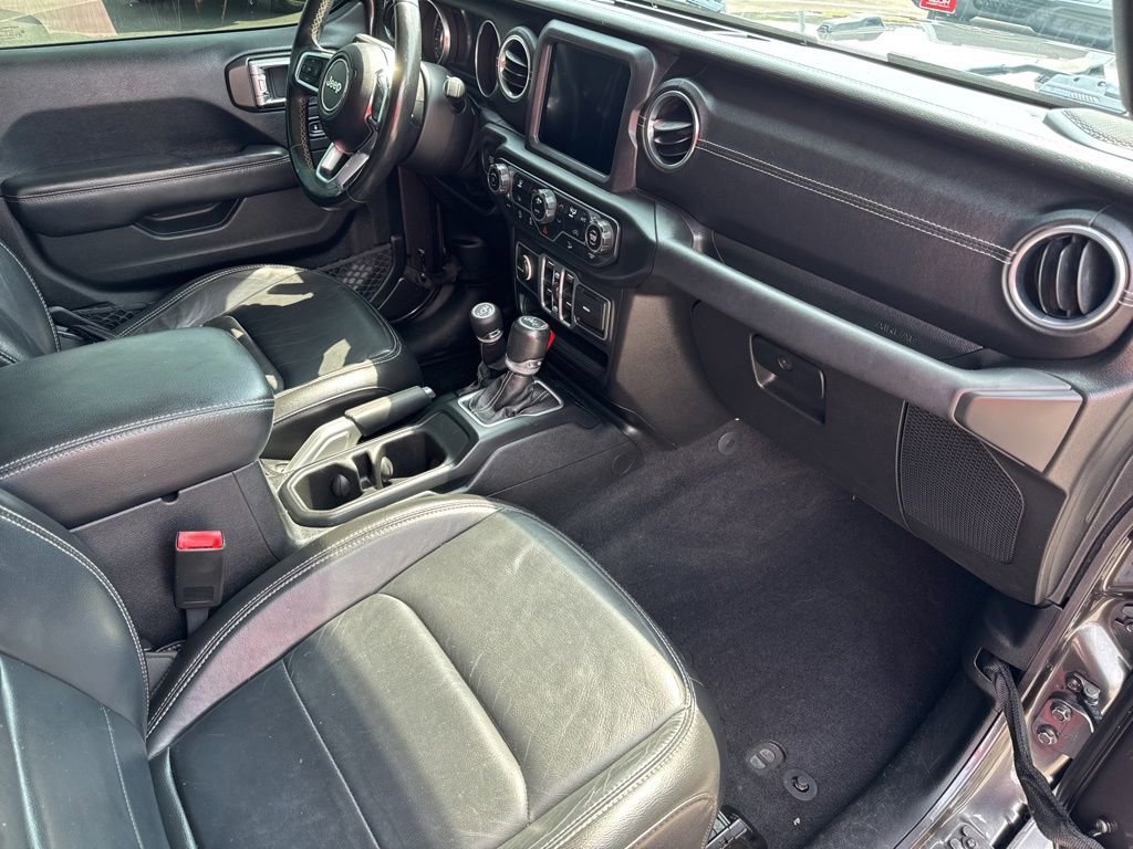 Used 2018 Jeep Wrangler Unlimited Sahara image 28