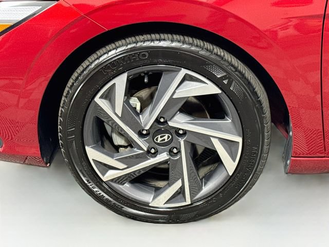Certified 2025 Hyundai Elantra Sport FWD image 30