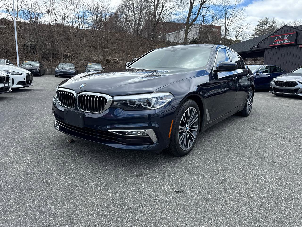 Used 2017 BMW 530i xDrive image 1
