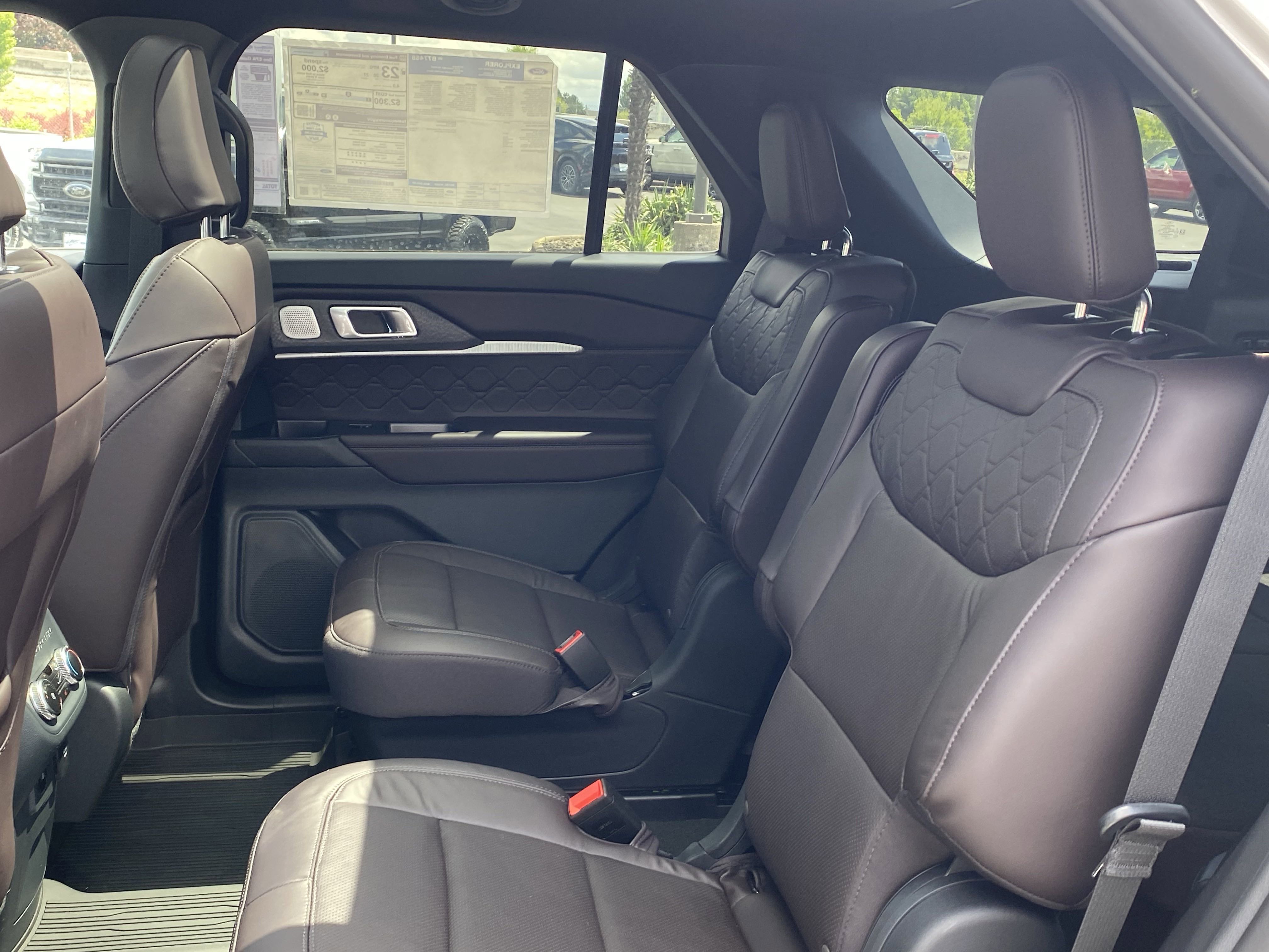 New 2025 Ford Explorer Platinum w/ LUX Leather Package image 12