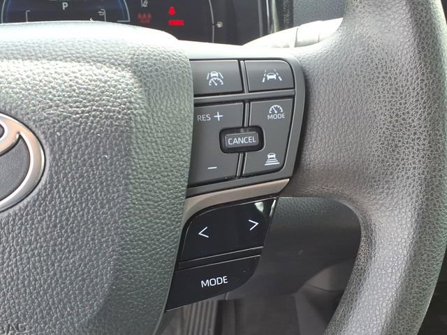 Used 2025 Toyota Camry LE FWD image 14