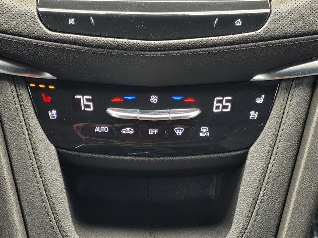 Certified 2022 Cadillac XT5 Sportv w/ LPO, ONYX Package image 17