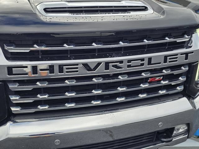 Used 2022 Chevrolet Silverado 3500 LTZ w/ LTZ Plus Package AWD/4WD image 4