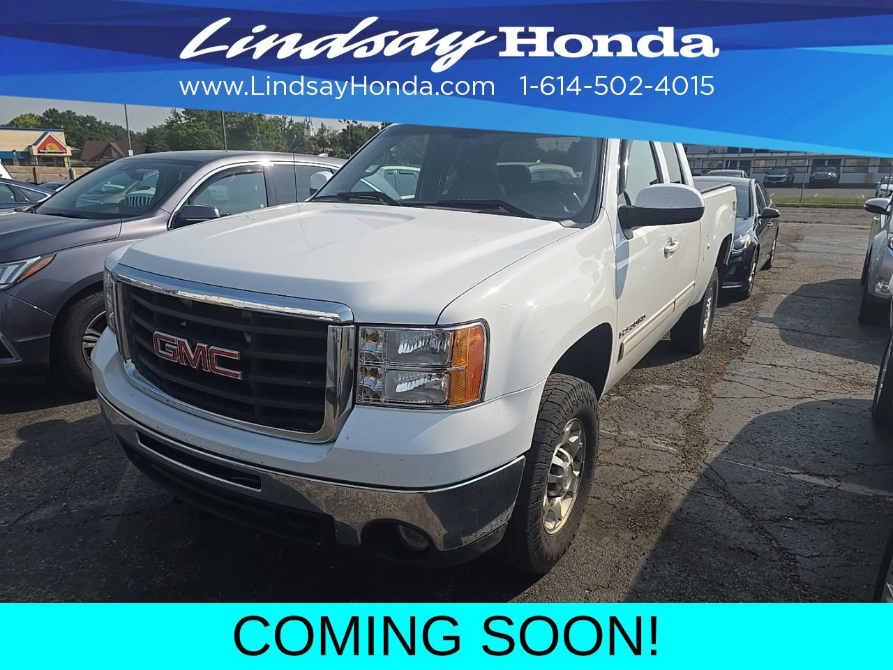 Used 2008 GMC Sierra 2500 SLT w/ Z71 Off-Road Package AWD/4WD image 2