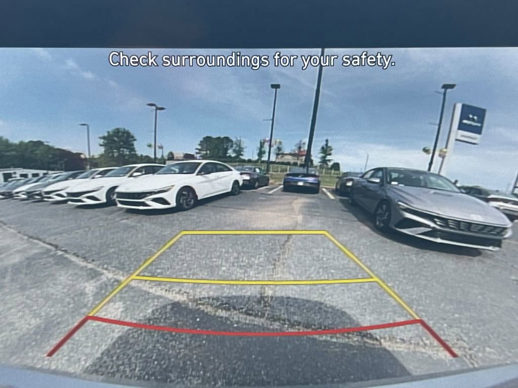 Certified 2025 Hyundai Elantra SEL image 29