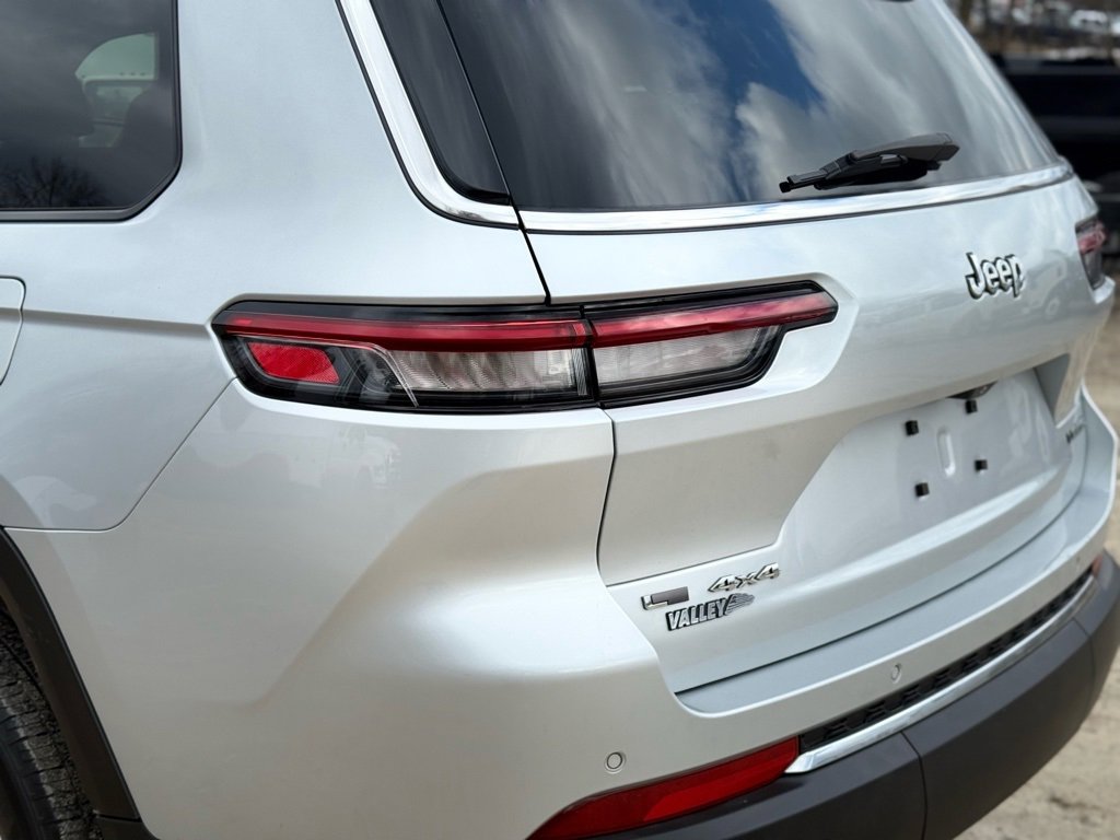 Used 2021 Jeep Grand Cherokee L Limited image 58