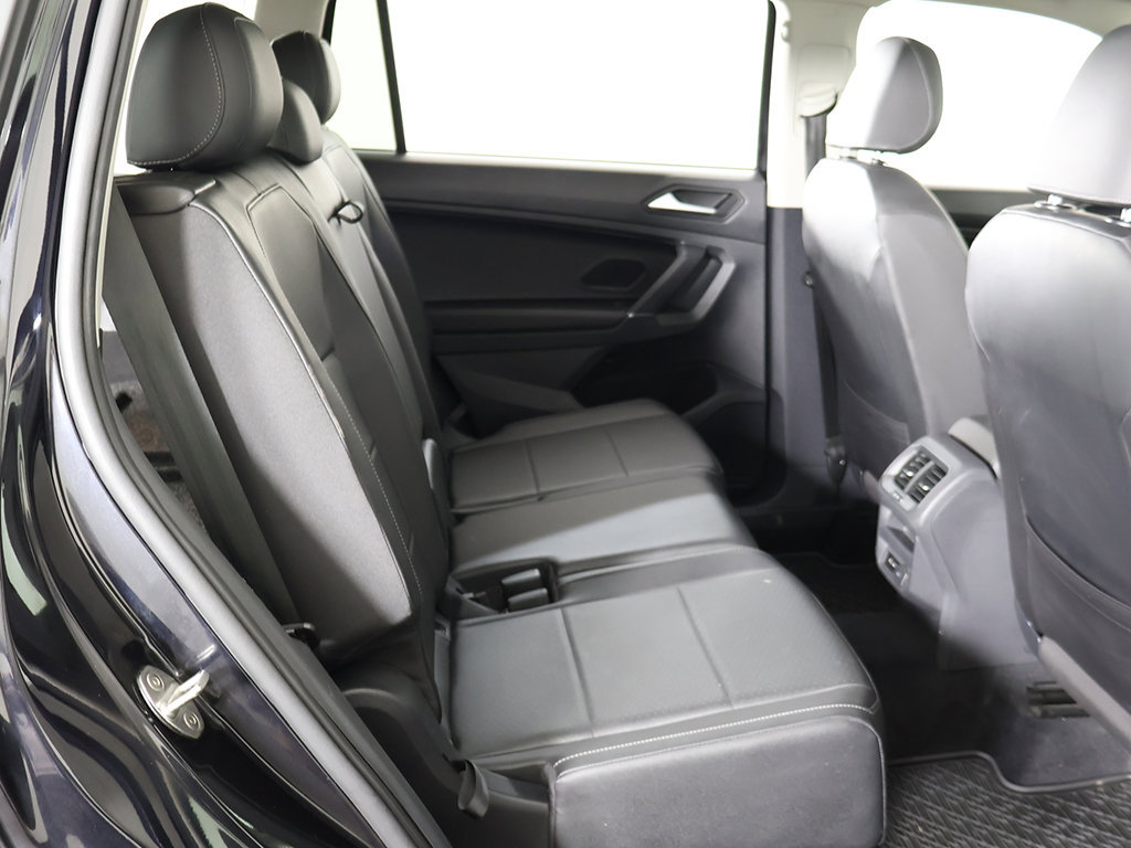 Used 2020 Volkswagen Tiguan SE w/ Panoramic Sunroof Package AWD/4WD image 36