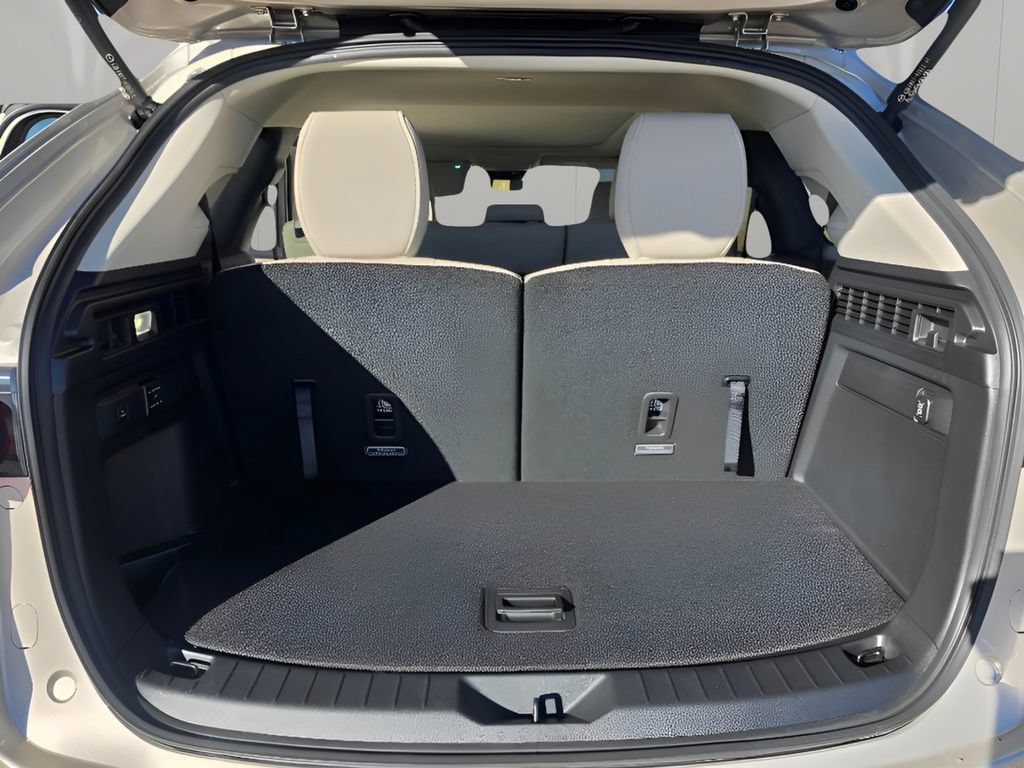 Certified 2025 MAZDA CX-90 Plug-In Hybrid w/Premium Sport AWD/4WD image 30