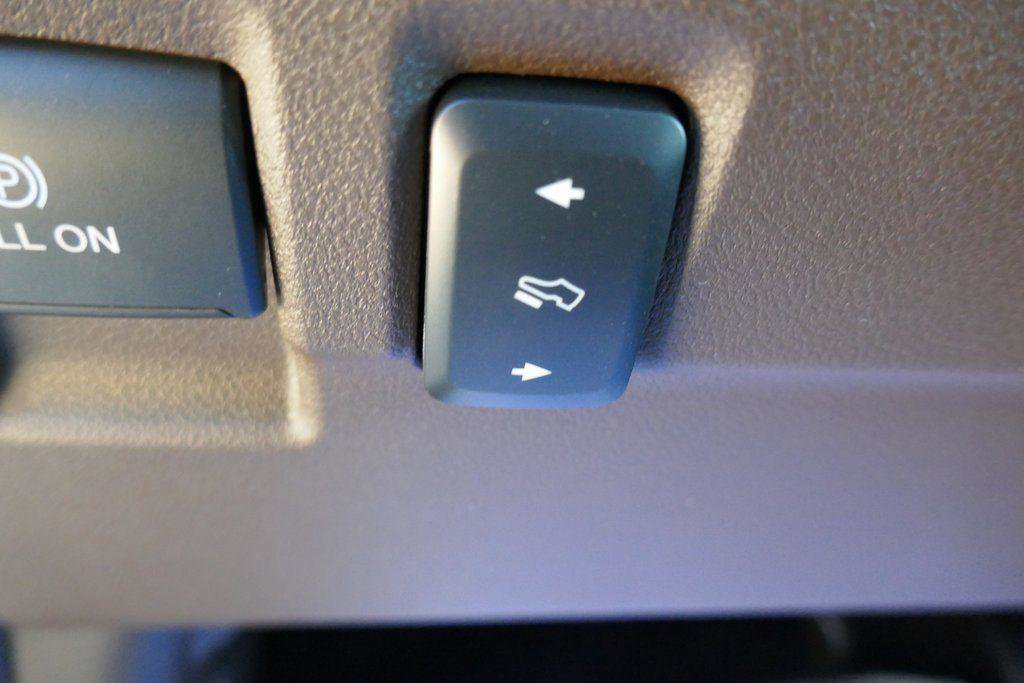 New 2026 Ford F350 King Ranch w/ Chrome Package image 26