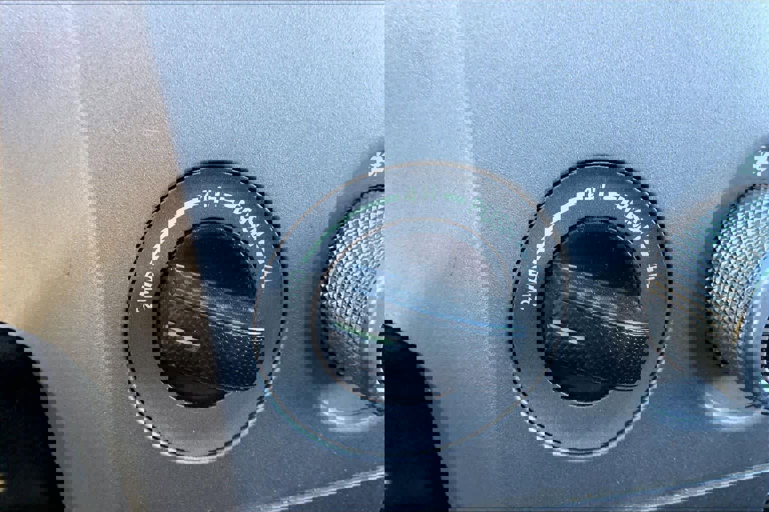 Used 2011 Toyota Tundra Limited w/ Platinum Pkg image 34