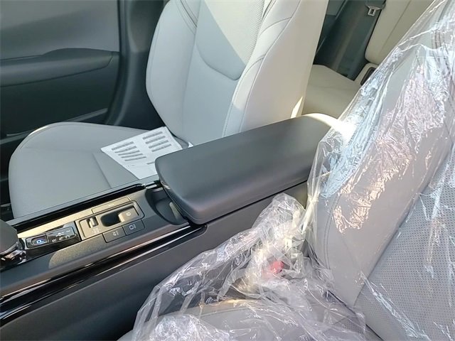 Used 2026 Toyota Prius XLE image 19