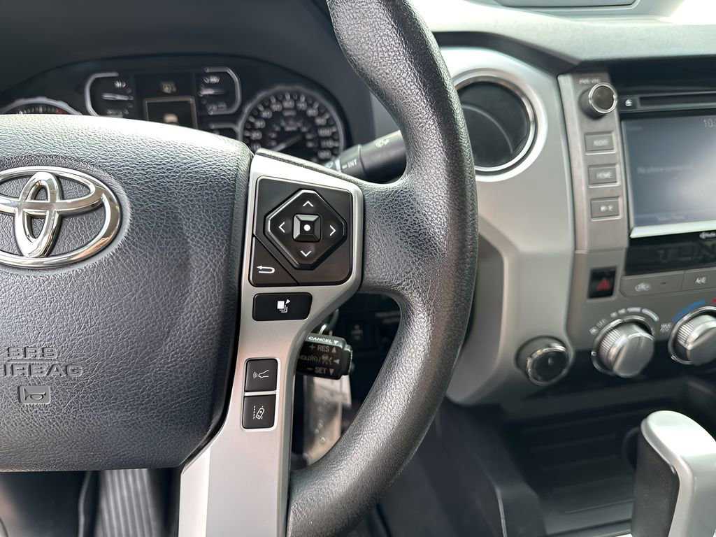 Used 2018 Toyota Tundra SR5 w/ SR5 Upgrade Package image 29