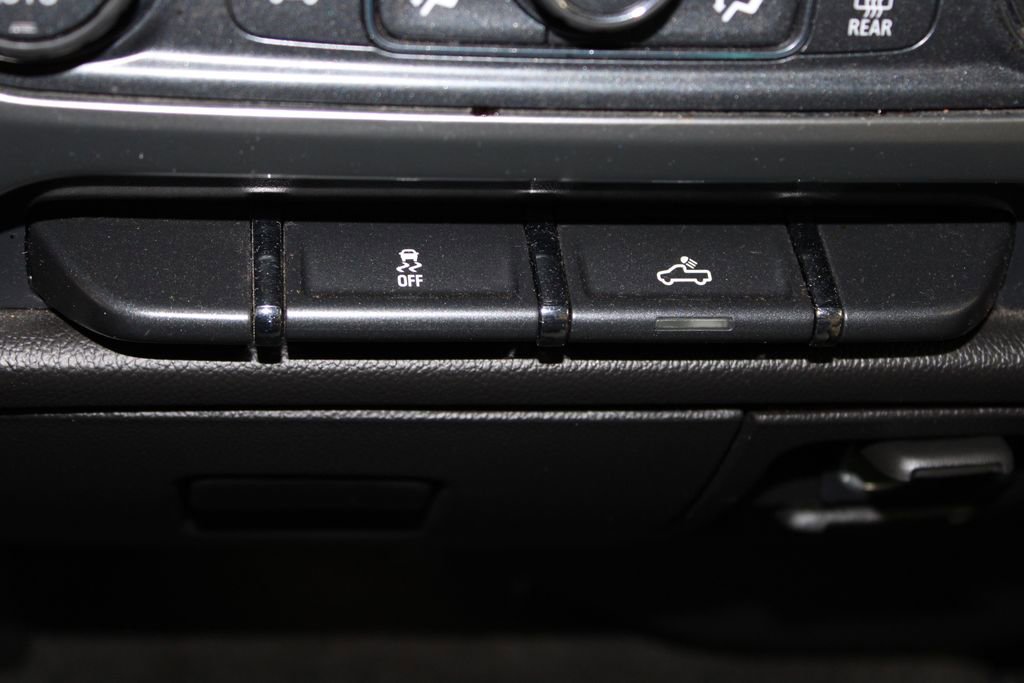 Used 2017 Chevrolet Silverado 1500 LT w/ All Star Edition image 29