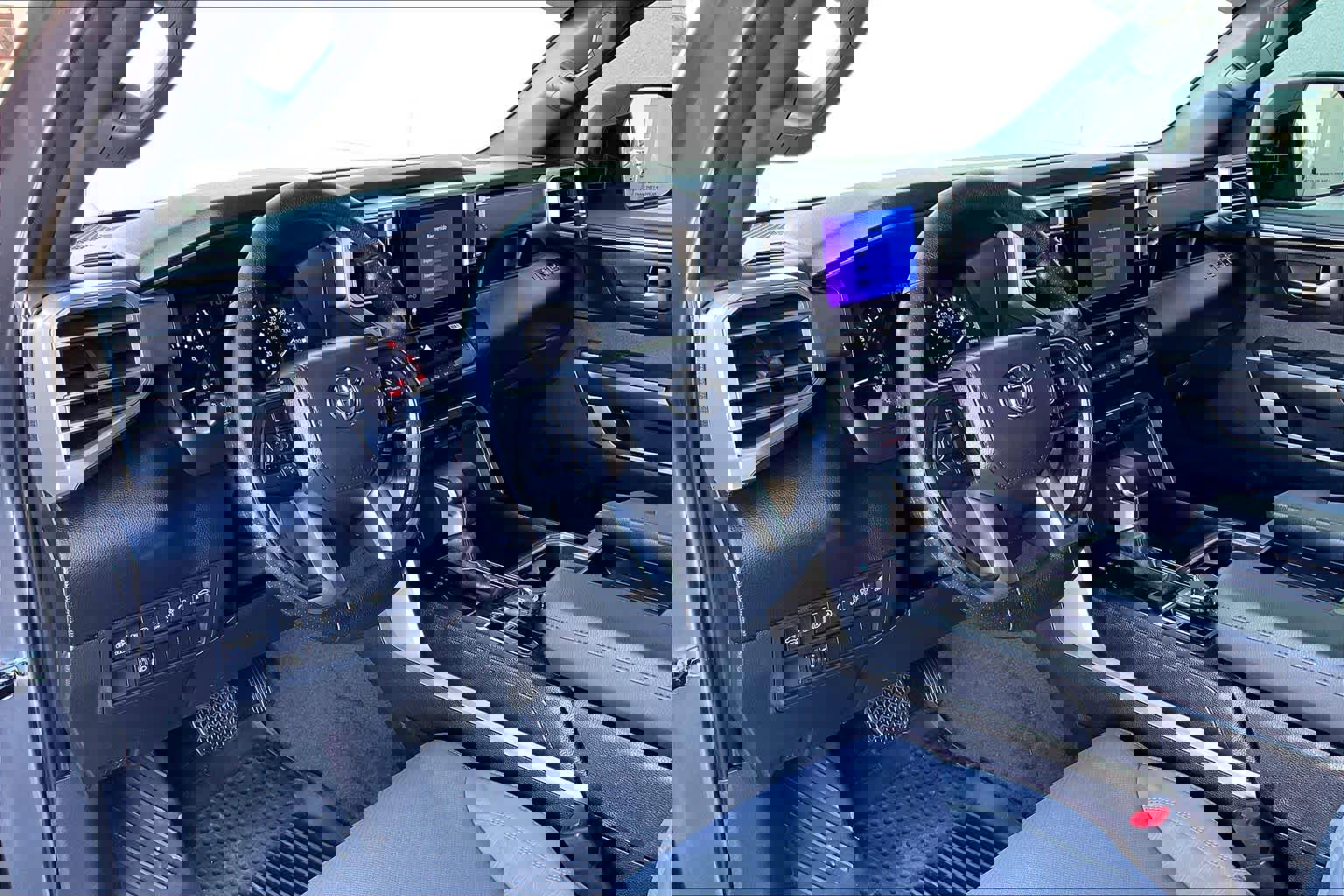 Used 2025 Toyota Tundra SR5 w/ SR5 Convenience Package image 17