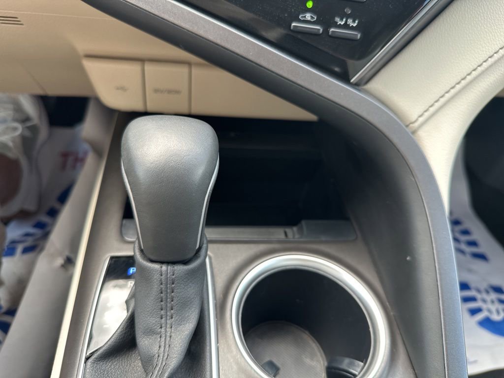 Used 2023 Toyota Camry XLE image 19