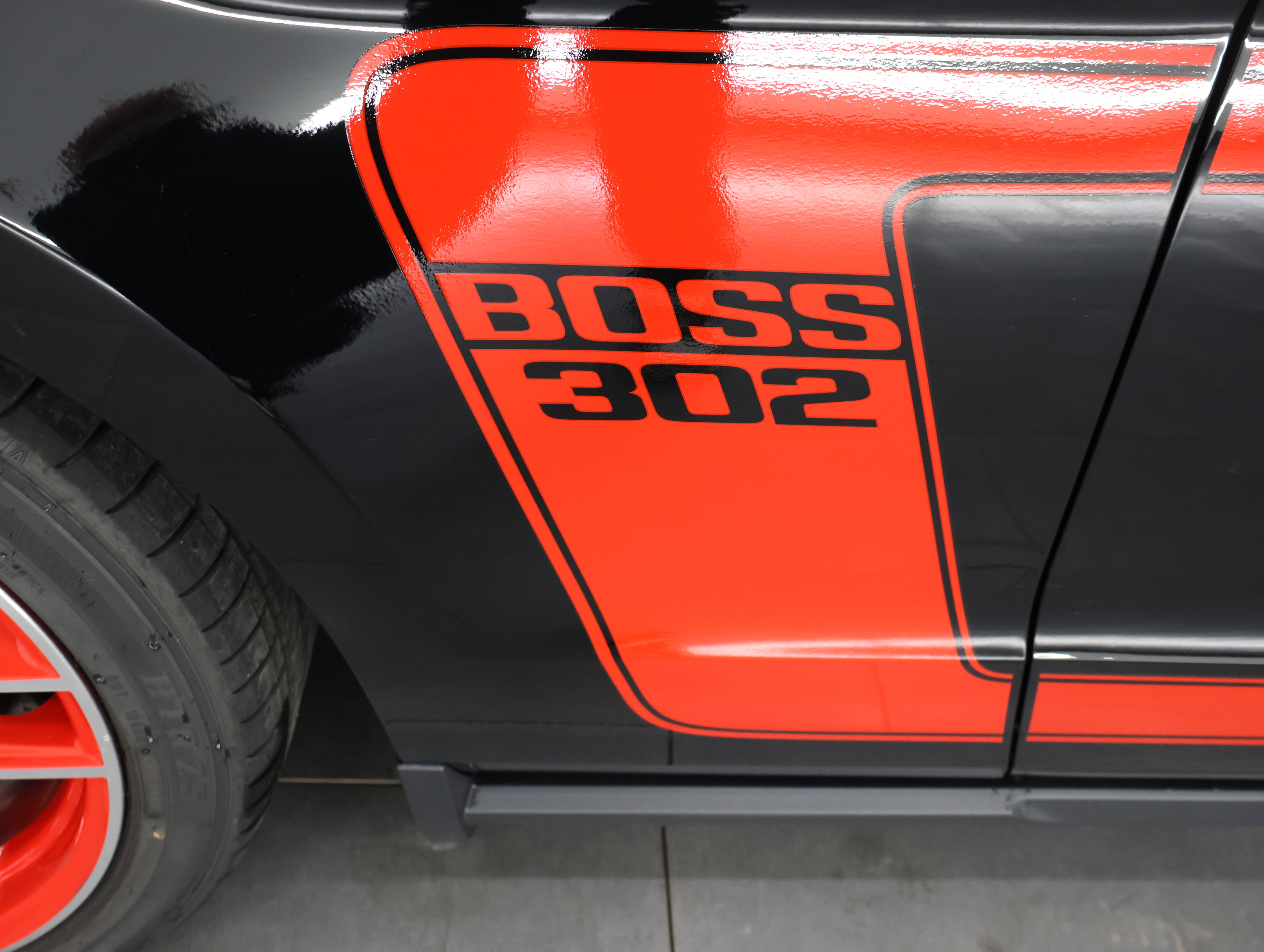 Used 2012 Ford Mustang Boss 302 RWD image 36
