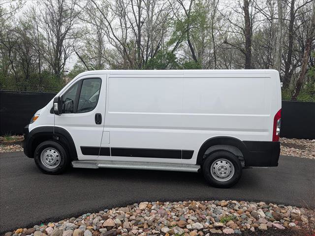 Used 2023 RAM ProMaster 2500 FWD image 2