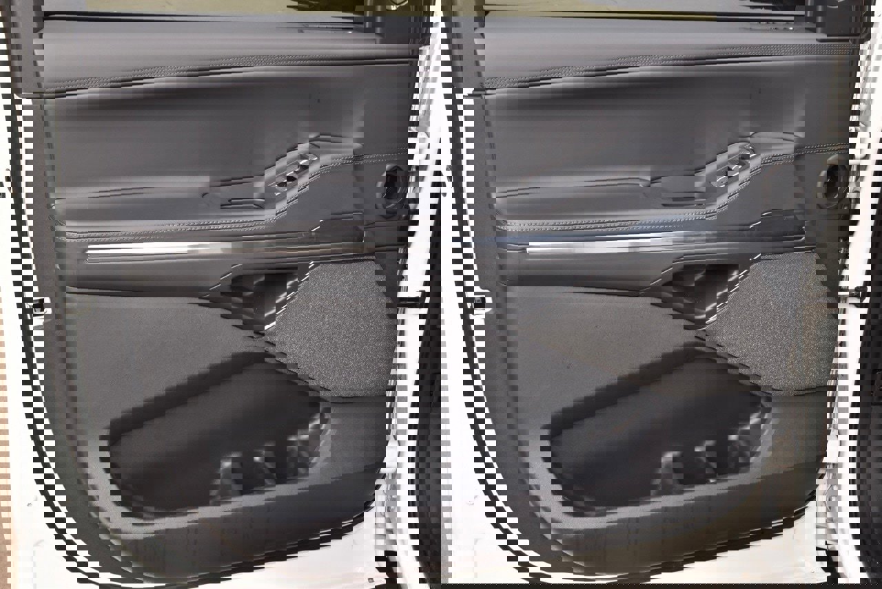 New 2025 Lincoln Navigator L Reserve w/ Jet Appearance Package image 45