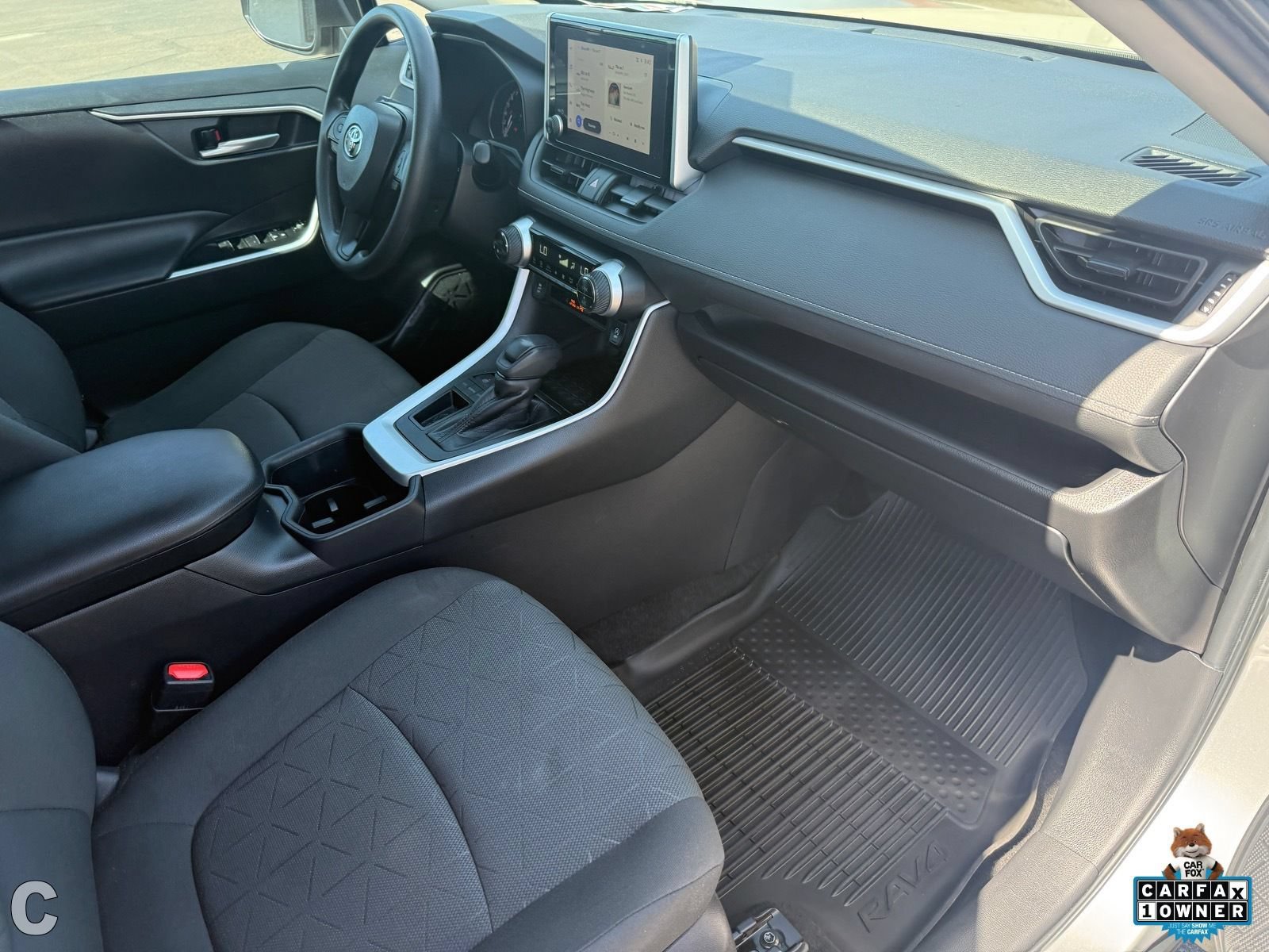 Used 2023 Toyota RAV4 XLE FWD image 9