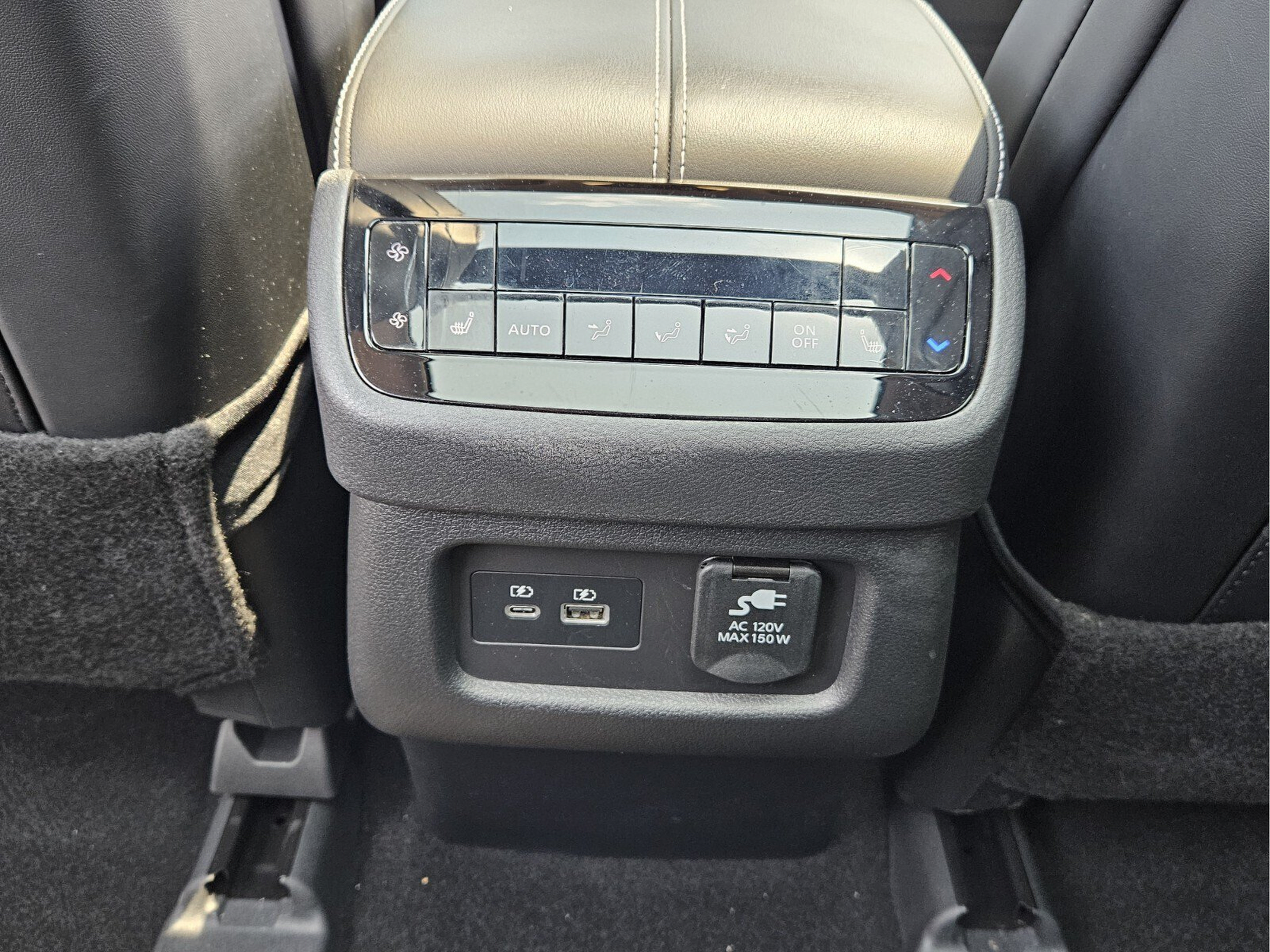 Used 2023 INFINITI QX60 Sensory w/ Vision Package AWD/4WD image 11