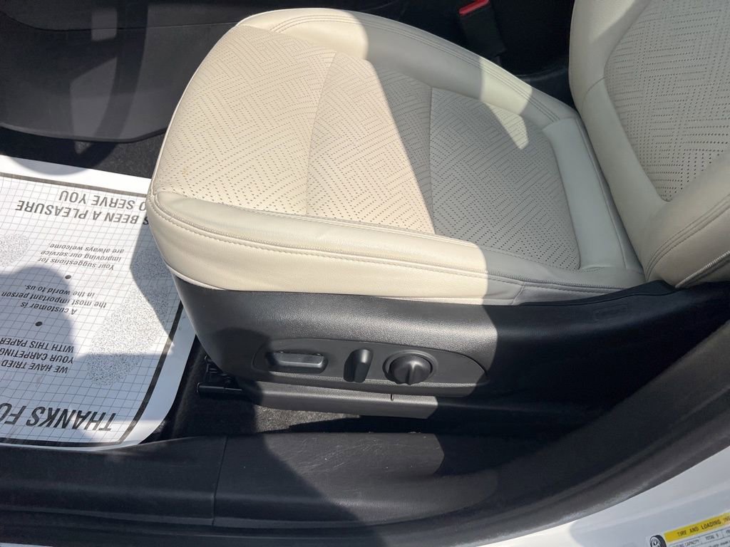 Used 2022 Buick Encore GX Essence w/ Advanced Technology Package image 58