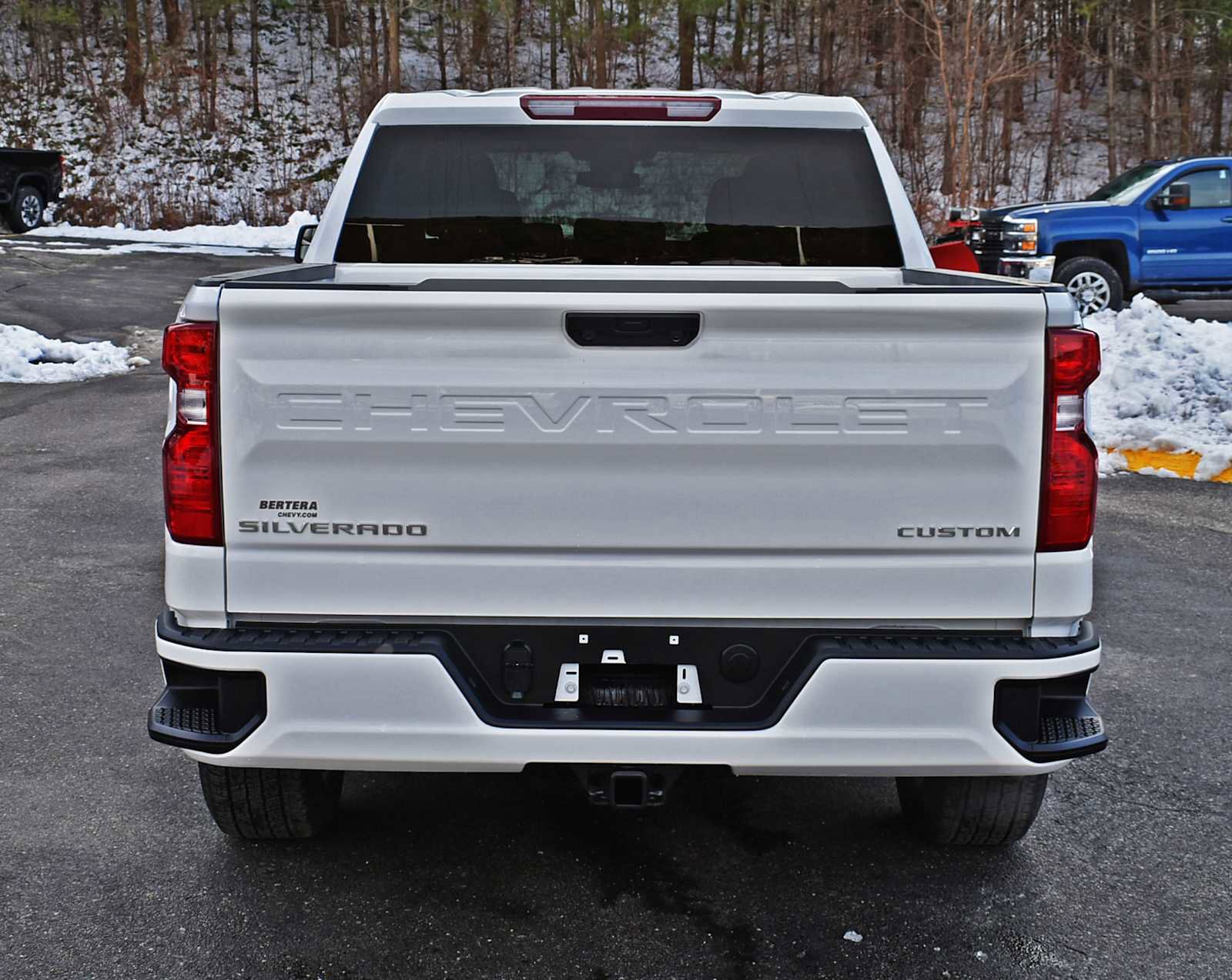 Used 2025 Chevrolet Silverado 1500 Custom image 7