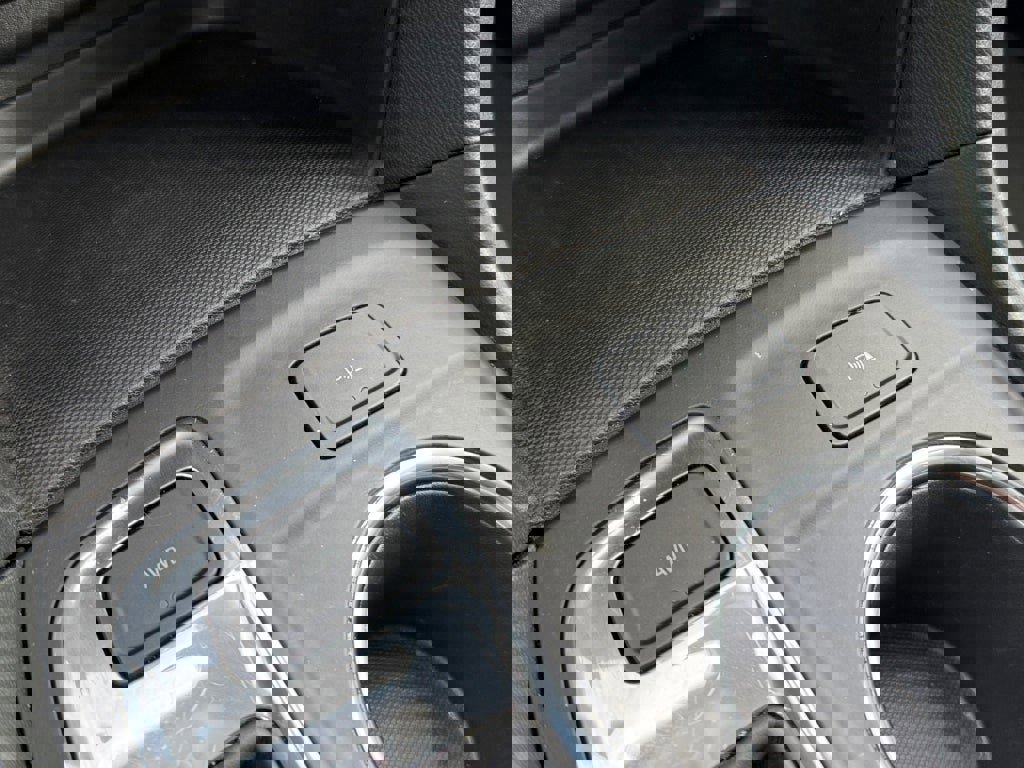 Used 2024 Chevrolet Equinox LT image 26