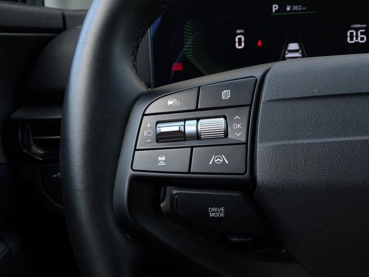 Used 2026 Kia Sportage LX FWD image 33