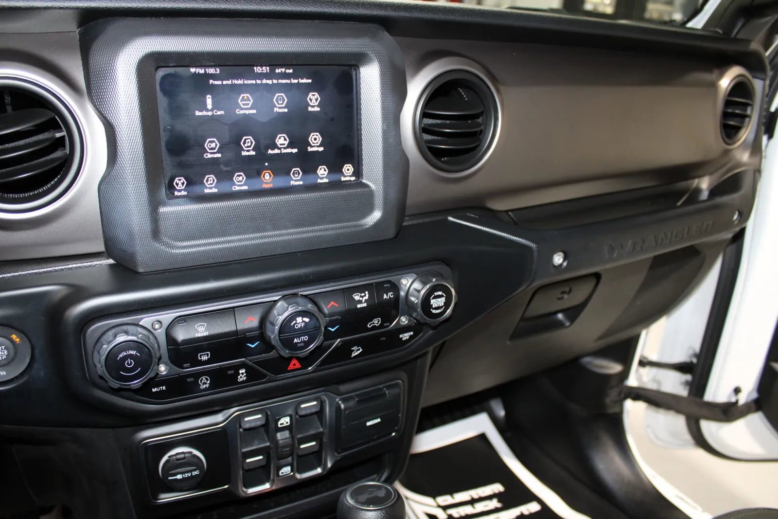 Used 2020 Jeep Wrangler Unlimited Sport S image 24